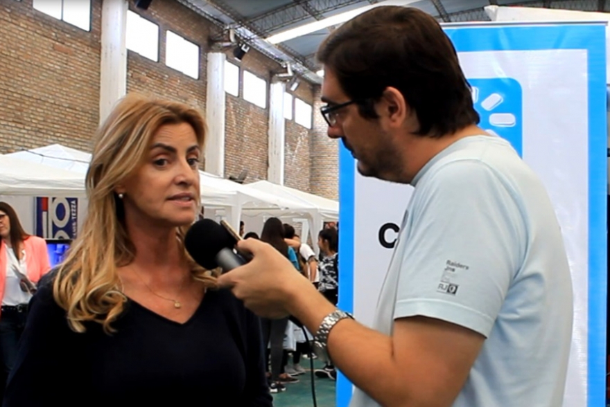 Fassi en plena entrevista.