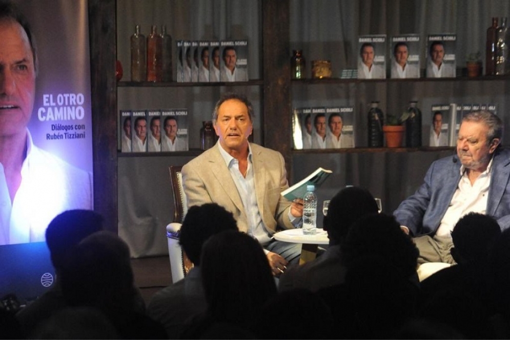 El texto da cuenta de conversaciones con Rub&eacute;n Tizziani.