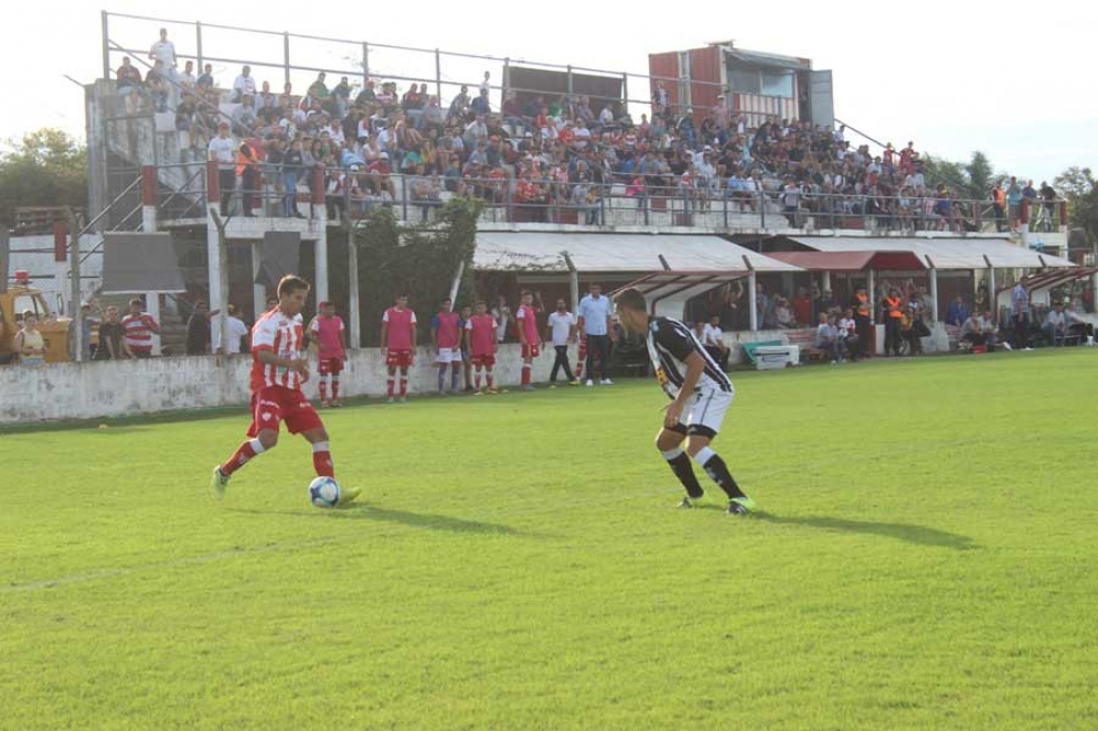 Con esta derrota, Ca&ntilde;uelas se aleja del reducido.