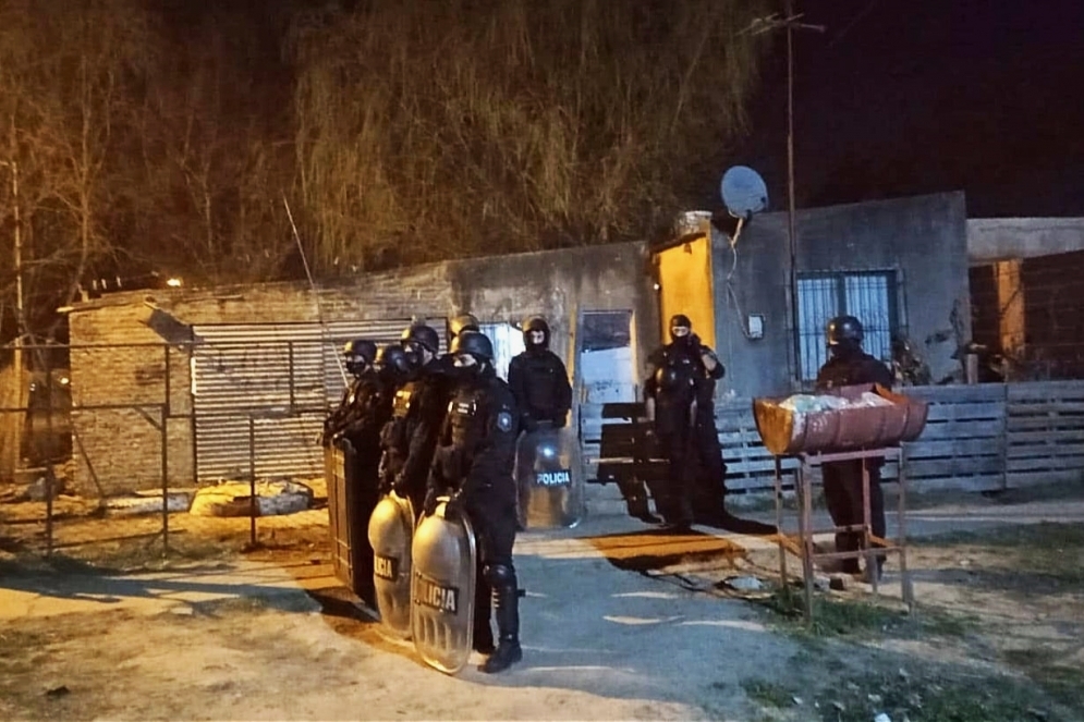 "Chuly" no se encontraba en su morada a la hora del allanamiento.