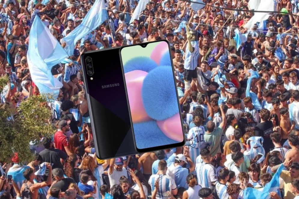 Por la euforia de los festejos se le cay&oacute; el m&oacute;vil. Cree que ocurri&oacute; sobre las 21 horas.