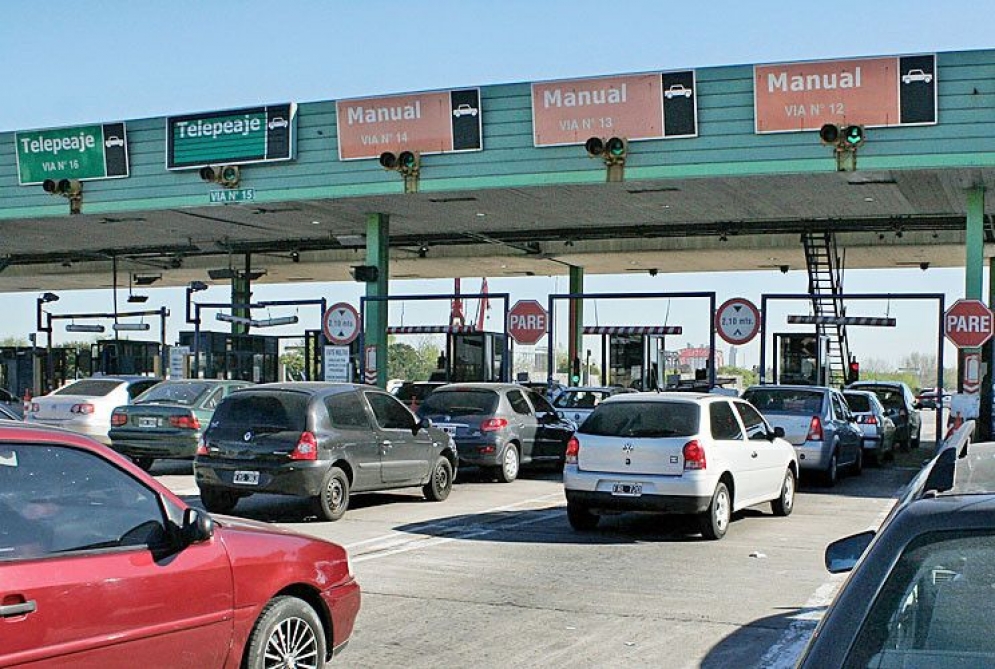 Quienes no cuenten con la tarjeta del "TelePase" ser&aacute;n penalizados con el pago de una tarifa doble, en efectivo.