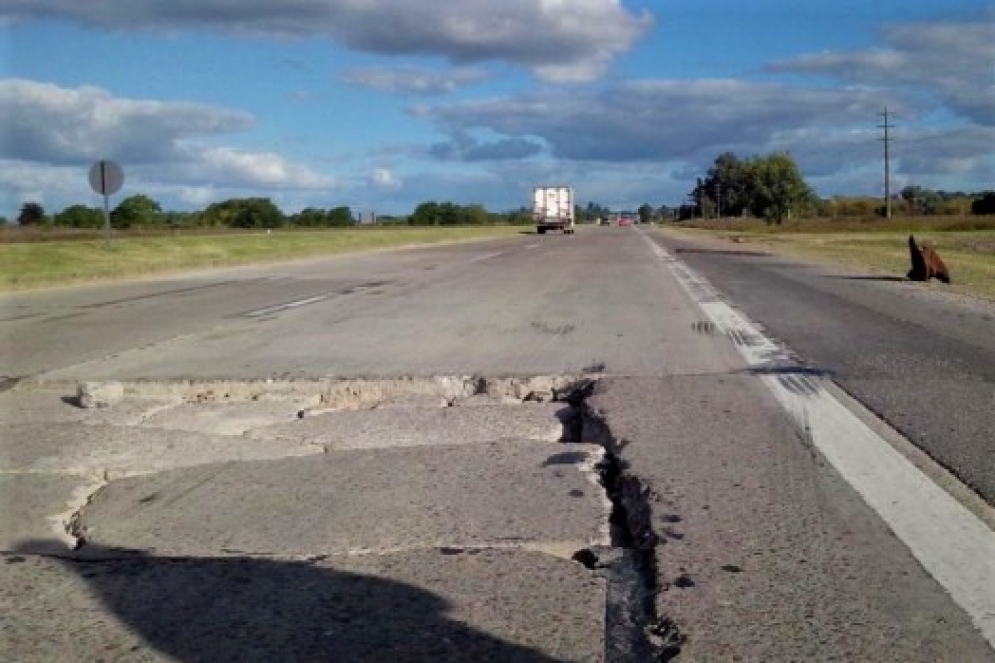 El tramo entre Ca&ntilde;uelas y Las Heras de la Ruta 6 es muy dif&iacute;cil de transitar.