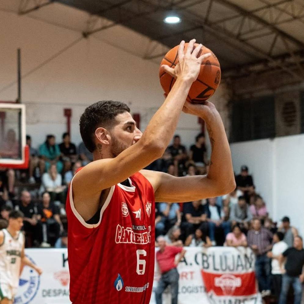 Leandro Valicenti. (FOTO: CFC B&aacute;squet).