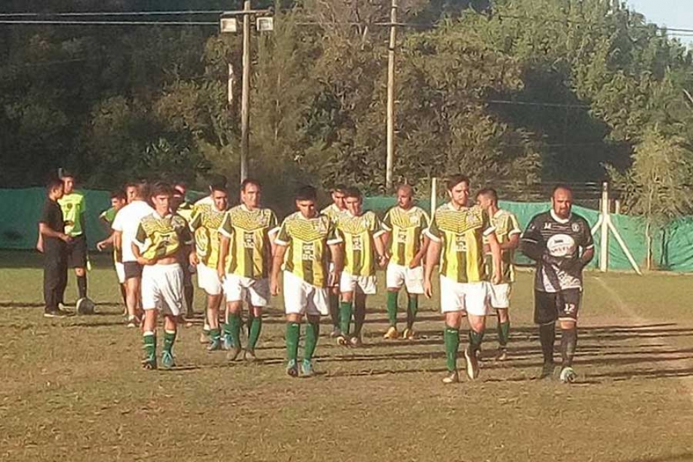 Uribe volvi&oacute; a ganar y sue&ntilde;a con quedarse en primera. 