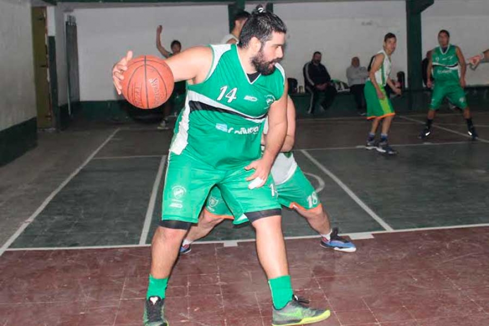 Juventud aplast&oacute; a Los &Aacute;lamos