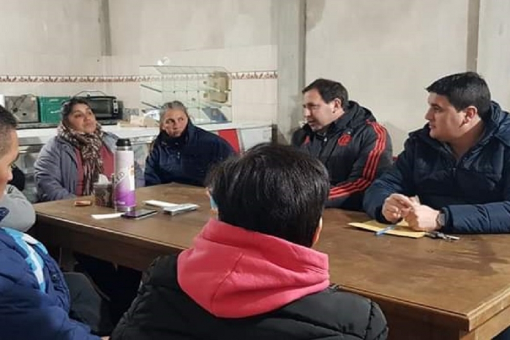 Iturmendi junto a Alem, la semana pasada en Villa Mar&iacute;a, de M&aacute;ximo Paz.