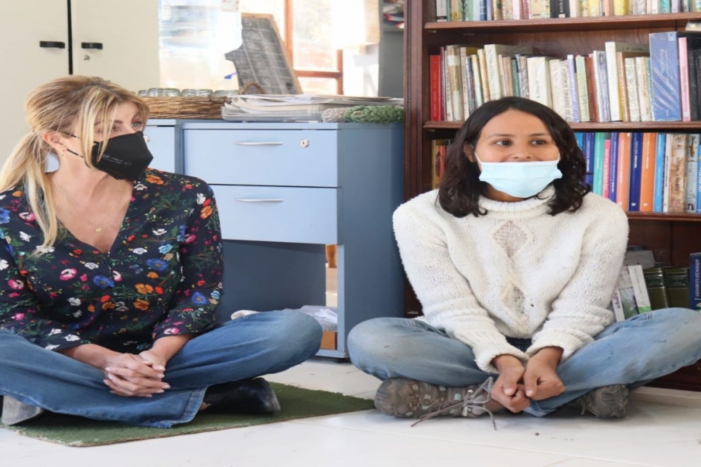 Marisa Fassi visit&oacute; la escuela experimental &ldquo;Los Tilos&rdquo;