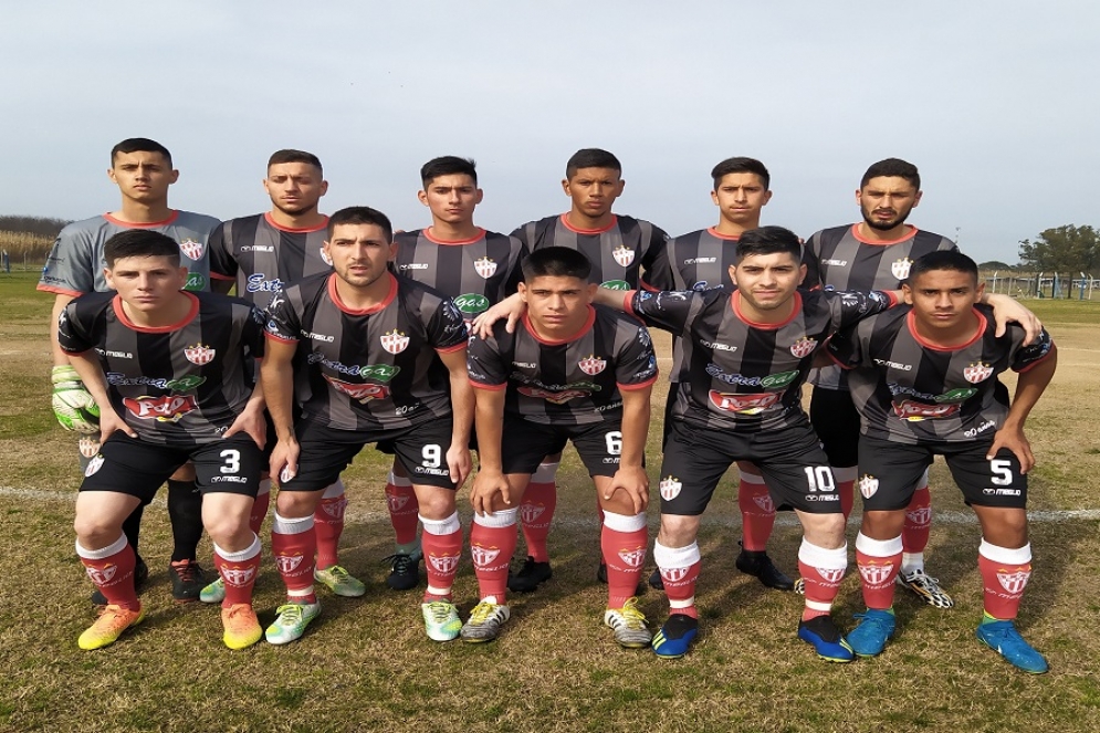 La reserva del Ca&ntilde;uelas FC