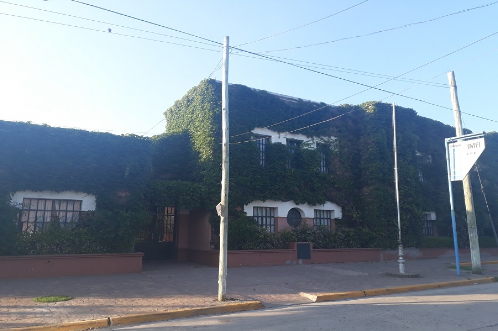 Una docente demandar&aacute; judicialmente a los propietarios del Colegio IMEI