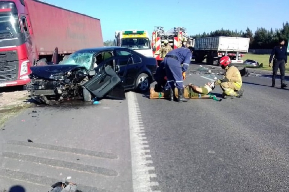 Doble choque en Ruta 205: cuatro hospitalizados