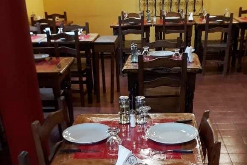 "Los Le&ntilde;os "es una de las parrillas de Uribe predilectas por los turistas. 