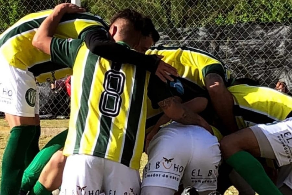 Se abraza a una ilusi&oacute;n.