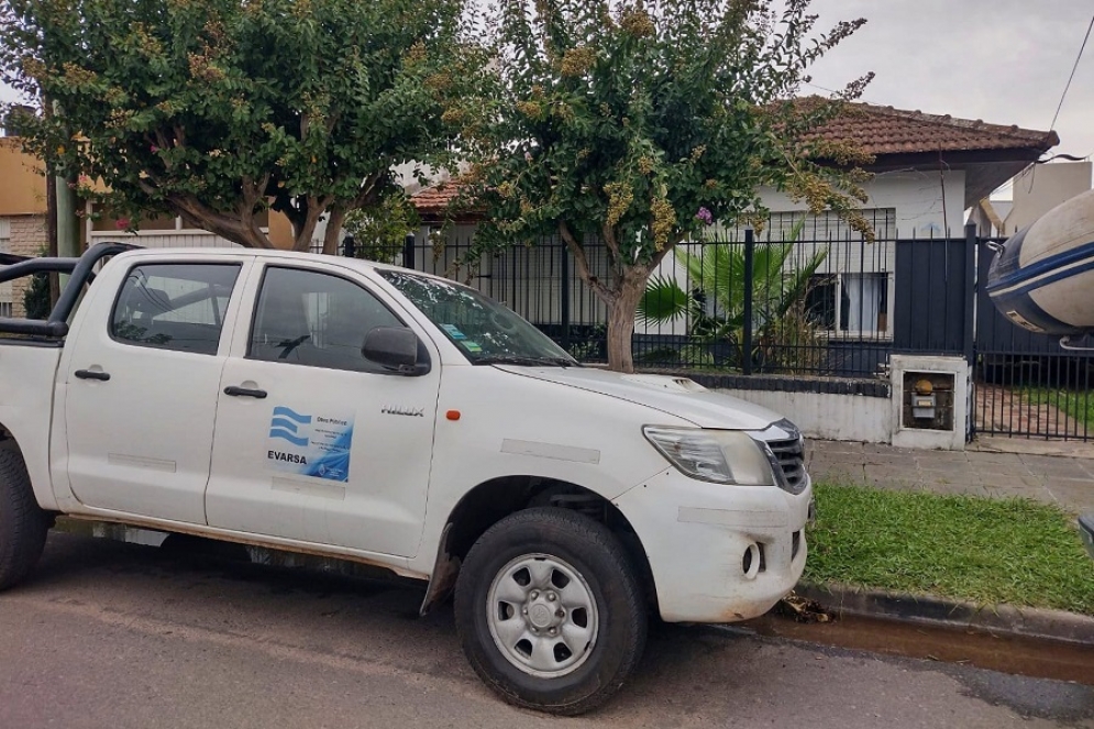 Uno de los veh&iacute;culos de la empresa.